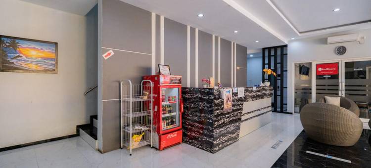 红多兹Plus酒店-近玛琅国立理工学院(RedDoorz Plus Near Politeknik Negeri Malang)图片