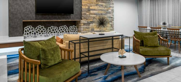 落基山城万枫套房酒店(Fairfield Inn & Suites Rocky Mount)图片