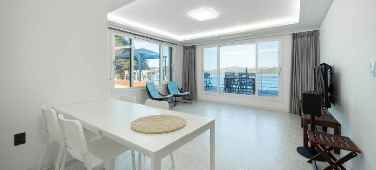 Geoje Island Eon Pool Villa Pension图片