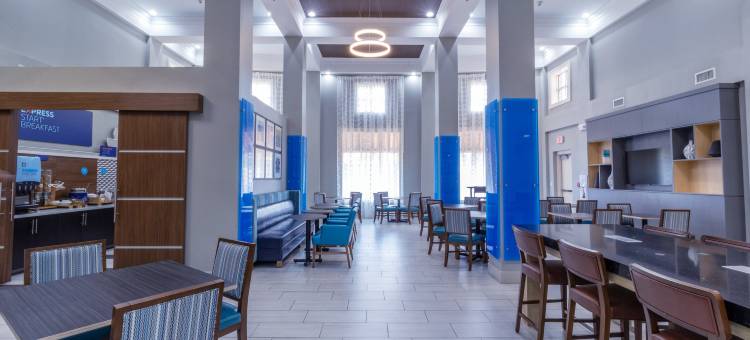 智选假日套房酒店克雷斯特维尤(Holiday Inn Express & Suites Crestview South I-10)图片