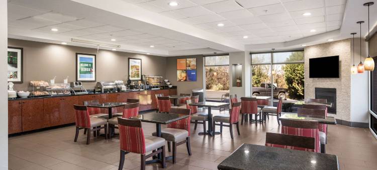 舒适套房酒店-近福赛斯I-75号(Comfort Suites Forsyth near I-75)图片