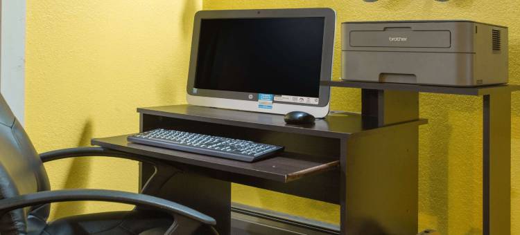 埃斯卡纳巴速8酒店(Super 8 by Wyndham Escanaba)图片