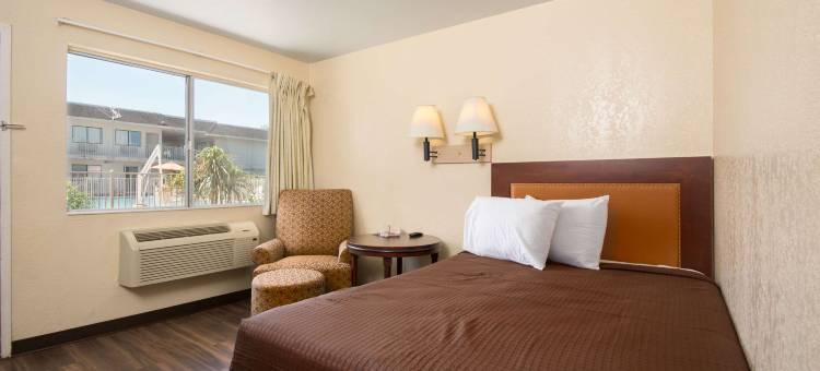 基西米西主门Rodeway Inn(Rodeway Inn Kissimmee Maingate West - Free Theme Park Shuttle)图片