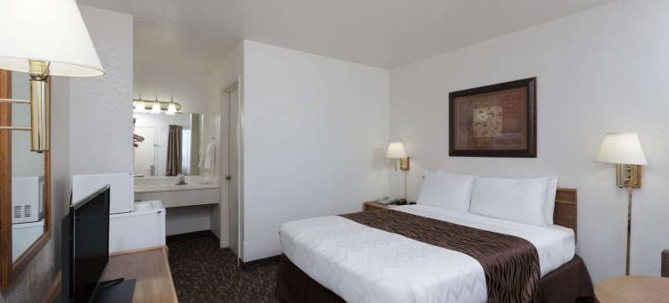 布拉格堡温德姆速8酒店(Super 8 by Wyndham Fort Bragg)图片