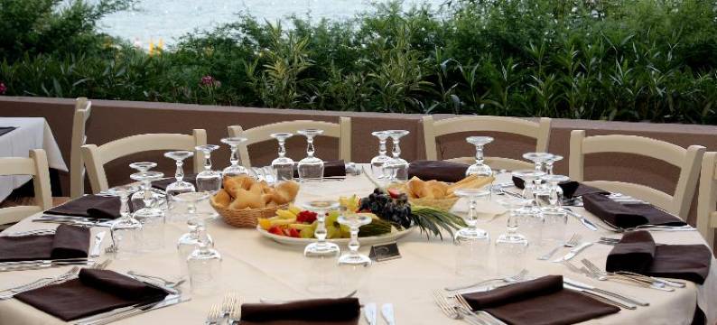 雷伊海岸 - 自由海滩俱乐部 TH 酒店(TH Costa Rei - Free Beach Resort)图片