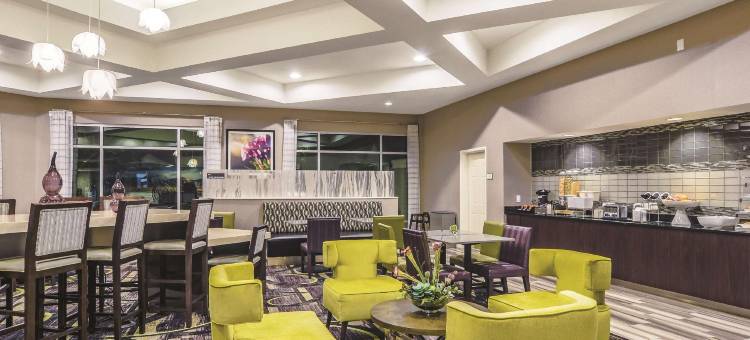 路易斯维尔丹佛博尔德拉昆塔温德姆套房酒店(La Quinta Inn & Suites by Wyndham Denver Boulder-Louisville)图片