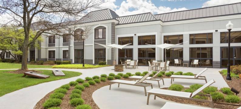 底特律诺维希尔顿逸林酒店(DoubleTree by Hilton Detroit Novi)图片