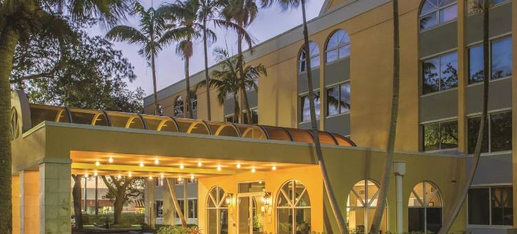 劳德代尔堡塔玛拉克拉昆塔温德姆套房酒店(La Quinta Inn & Suites by Wyndham Fort Lauderdale Tamarac)图片
