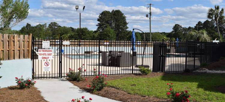 哈尔德维尔贝斯特韦斯特优质套房酒店(Best Western Plus Hardeeville Inn  Suites)图片