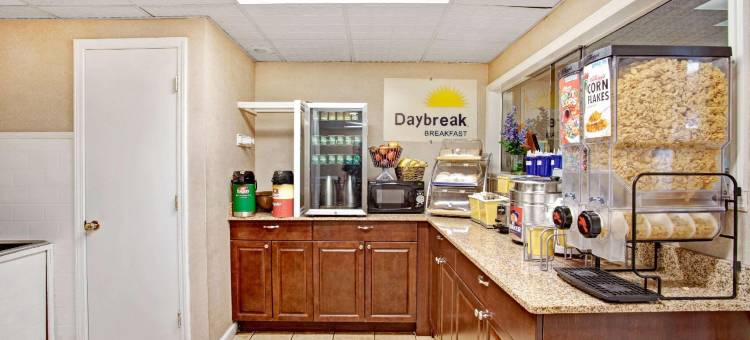 西诺克斯维尔温德姆戴斯酒店(Days Inn by Wyndham Knoxville West)图片