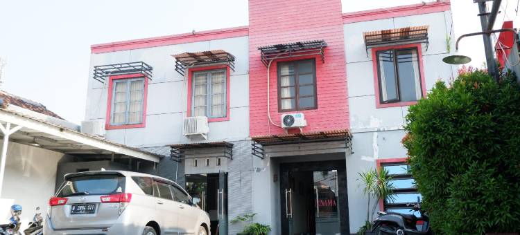 三宝垄基拉纳普尔纳玛酒店(The Kirana Purnama Semarang)图片