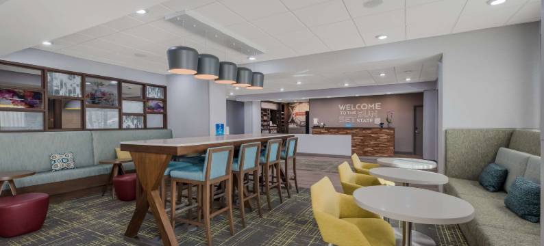 威廉斯希尔顿欢朋酒店(Hampton Inn by Hilton Williams)图片