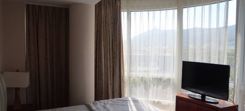 环太湖落地窗大阳台舒适安静ins凤公寓(墅里路分店)图片