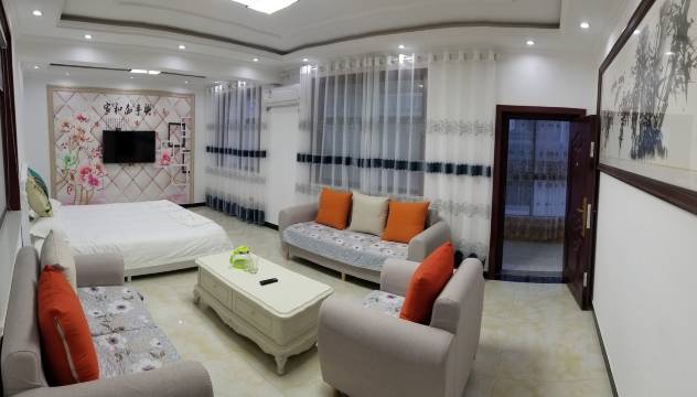 鸾州大道周大姐的空中花园公寓(鸾州大道分店)