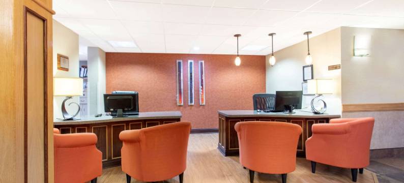 希博伊根美吟温德姆酒店(AmericInn by Wyndham Sheboygan)图片