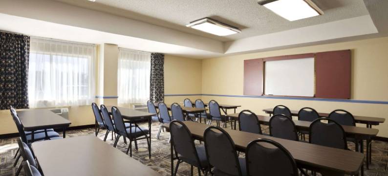 兰乔科尔多瓦戴斯套房酒店(Days Inn & Suites by Wyndham Rancho Cordova)图片