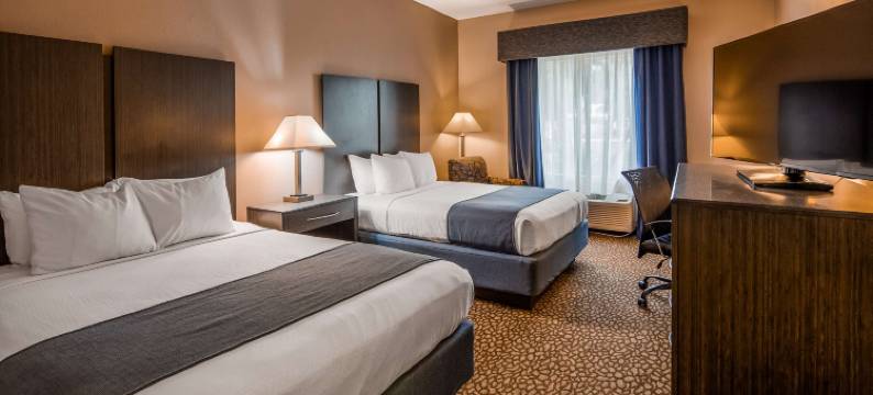 布雷登顿贝斯特韦斯特优质套房酒店(Best Western Plus Bradenton Hotel  Suites)图片