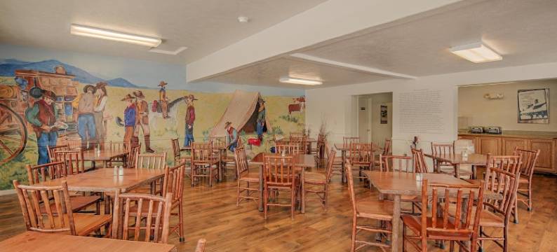 布兰丁艾伦旅馆(Brandin' Iron Inn)图片