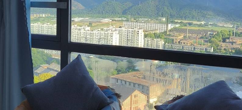 美丽的油莱花公寓(珠山大道1号分店)图片