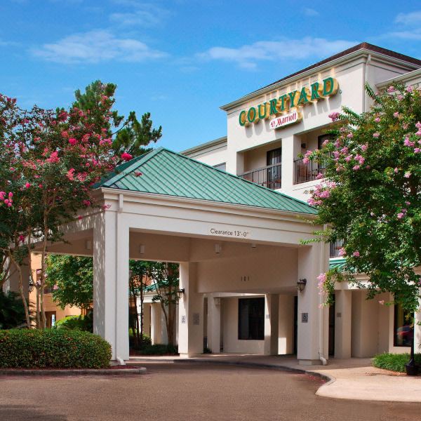 新奥尔良科文顿/曼德维尔万怡酒店(Courtyard New Orleans Covington/Mandeville)图片
