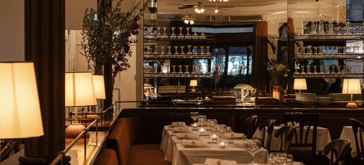 巴黎蒙马特高地罗什舒阿尔酒店(带巴黎圣心堂景观)(Hotel Rochechouart)图片