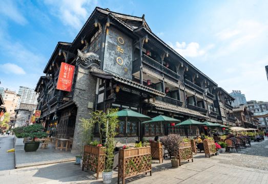 成都圆和圆佛禅酒店外景图