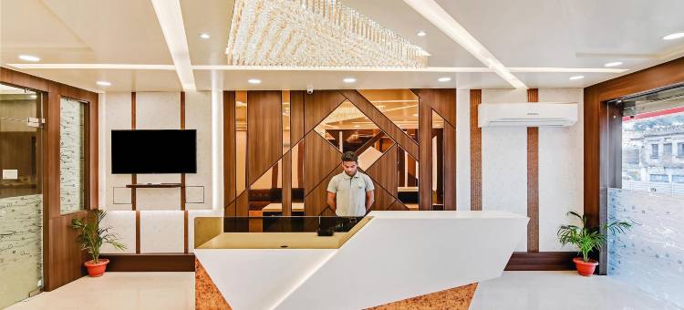 特里博餐厅 - 靠近勒克瑙火车站(Treebo Resto- Near Lucknow Railway Station)图片