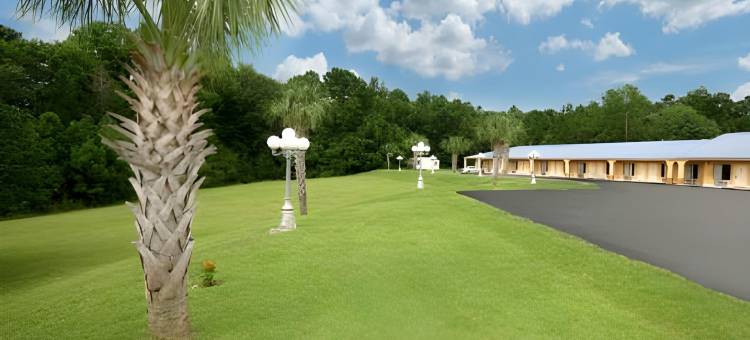 德芳尼阿克斯普林斯戴斯酒店(Days Inn by Wyndham DeFuniak Springs)图片