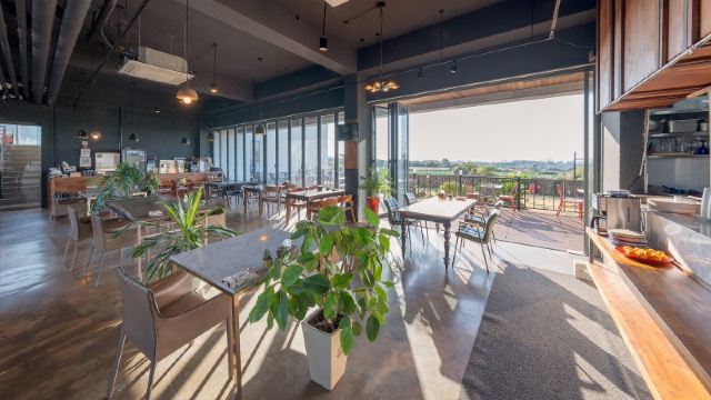 Lucid M Hotel Overview