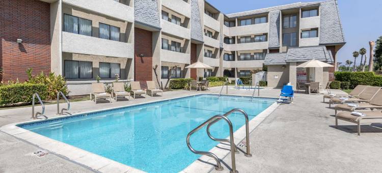 西科维纳贝斯特韦斯特优质酒店(Best Western Plus West Covina Inn)图片