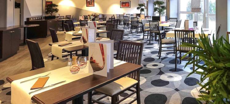 鲁昂瓦勒德勒伊美居酒店(Hôtel Mercure Rouen Val-De-Reuil)图片