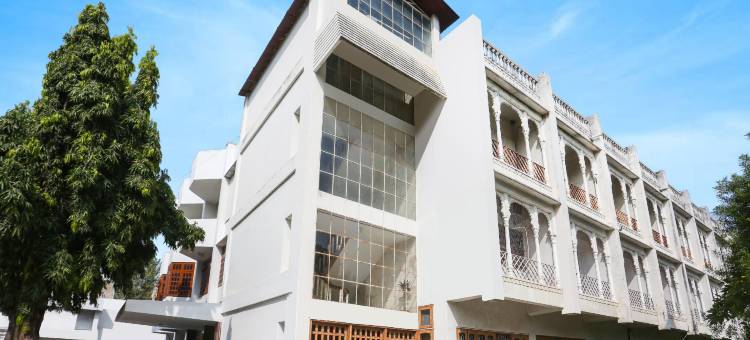 OYO 14814 维纳亚克酒店(Super Townhouse Pichola Formerly Vinayak)图片