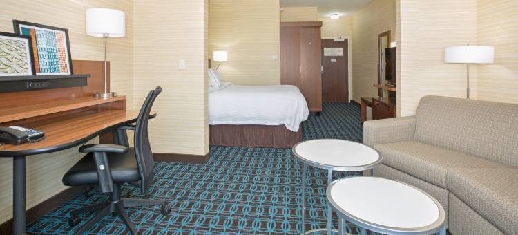 伯灵顿万枫酒店及套房(Fairfield Inn & Suites Burlington)图片