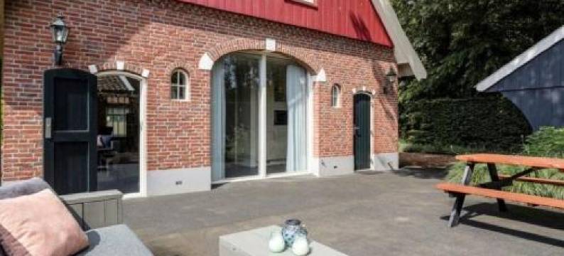 Winterswijk 现代度假屋(Winterswijk Modern Retreat)图片