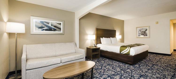 休斯顿霍比机场品质套房酒店(Quality Suites Houston Hobby Airport)图片