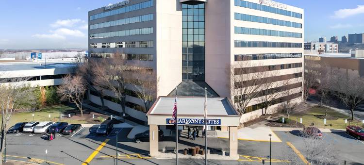 和谐西考克斯草地套房酒店(Harmony Suites Secaucus Meadowlands)图片