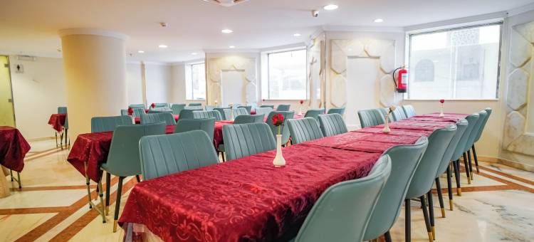 奥斯图拉特艾玛尔酒店(Osturat Emaar Hotel)图片