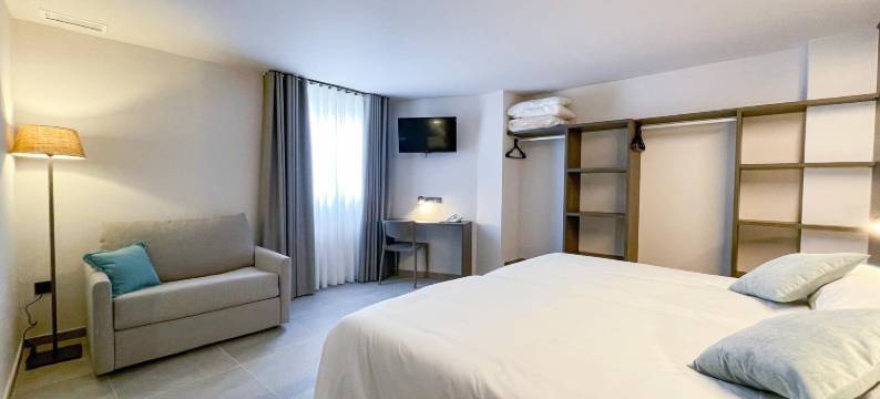 四月亮酒店(Hotel Quatre Llunes)图片