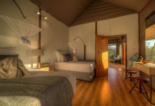 Nokanyana Hotel Overview