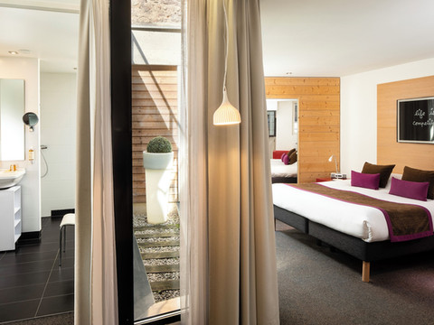 勒帕维隆 7 酒店