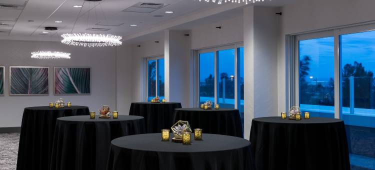 卡纳维拉尔角邮轮港口欢朋套房酒店(Hampton Inn & Suites Cape Canaveral Cruise Port)图片