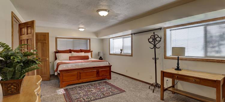 Panoramic Views and Cozy Living Space - Stunning Mountain Haven图片