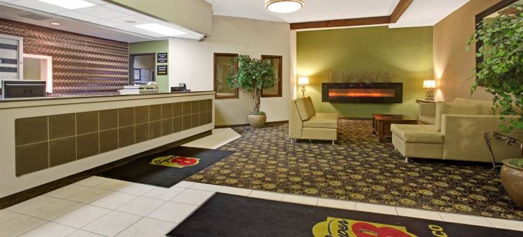 惠特里奇-丹佛西速8酒店(Super 8 by Wyndham Wheatridge/Denver West)图片