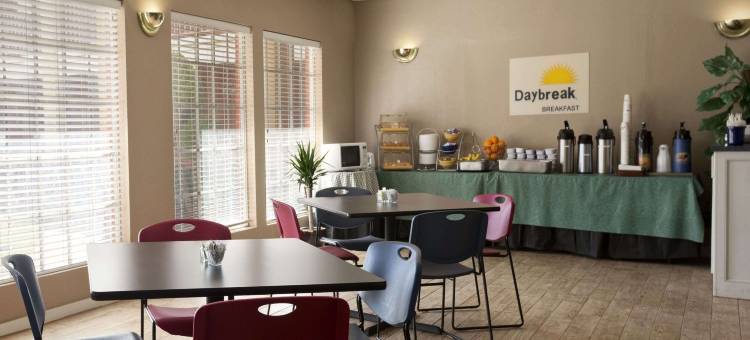 劳顿戴斯酒店(Days Inn by Wyndham Lawton)图片