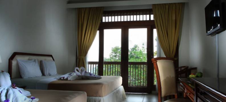 沙拉笛加埃莫里克萨里布普提酒店(D'Emmerick Salib Putih Hotel Salatiga)图片