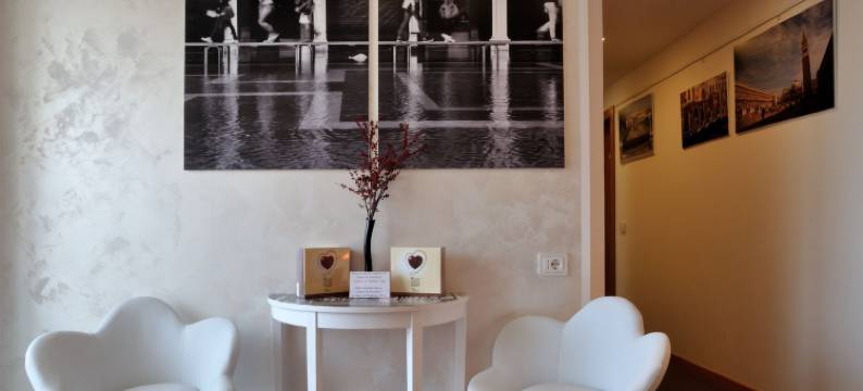 梅萨露娜酒店(Hotel Mezzaluna)图片