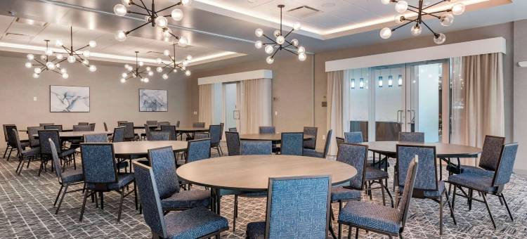 奥兰多机场坎布里亚酒店(Cambria Hotel Orlando Airport)图片