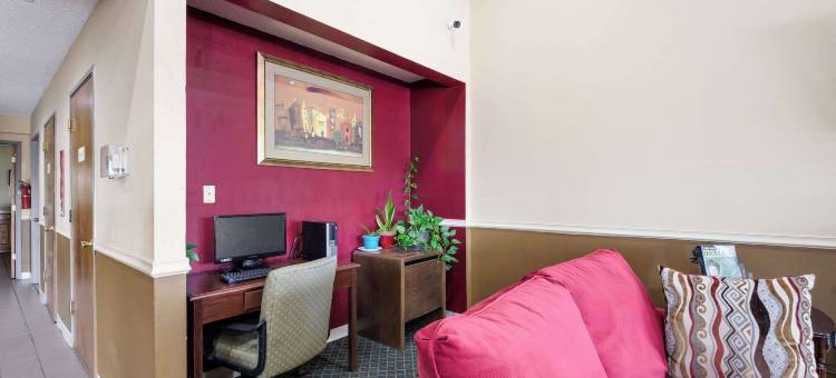 诺克斯维尔伊克诺旅馆套房(Econo Lodge Inn & Suites East)图片