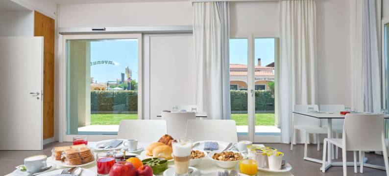 波尔图圣保罗住宅酒店(Felix Hotels - Hotel Residence Porto San Paolo)图片