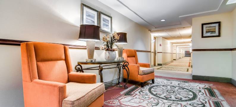 亚特兰大机场华美达广场酒店(Ramada Plaza by Wyndham Atlanta Airport)图片